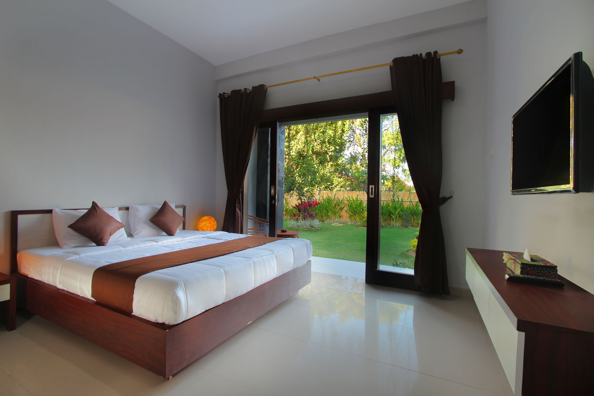Srikandi Inn Kuta Selatan Exteriör bild